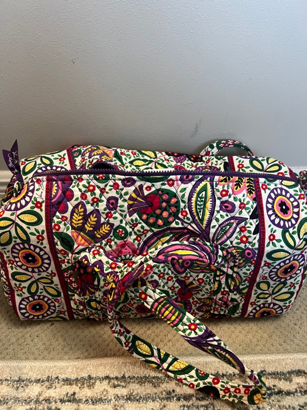Vera Bradley "VIVA LA VERA" Quilted Floral small/med Travel Duffle